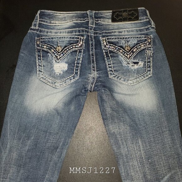 Women's Miss Me Jeans - Picture 2 of 8